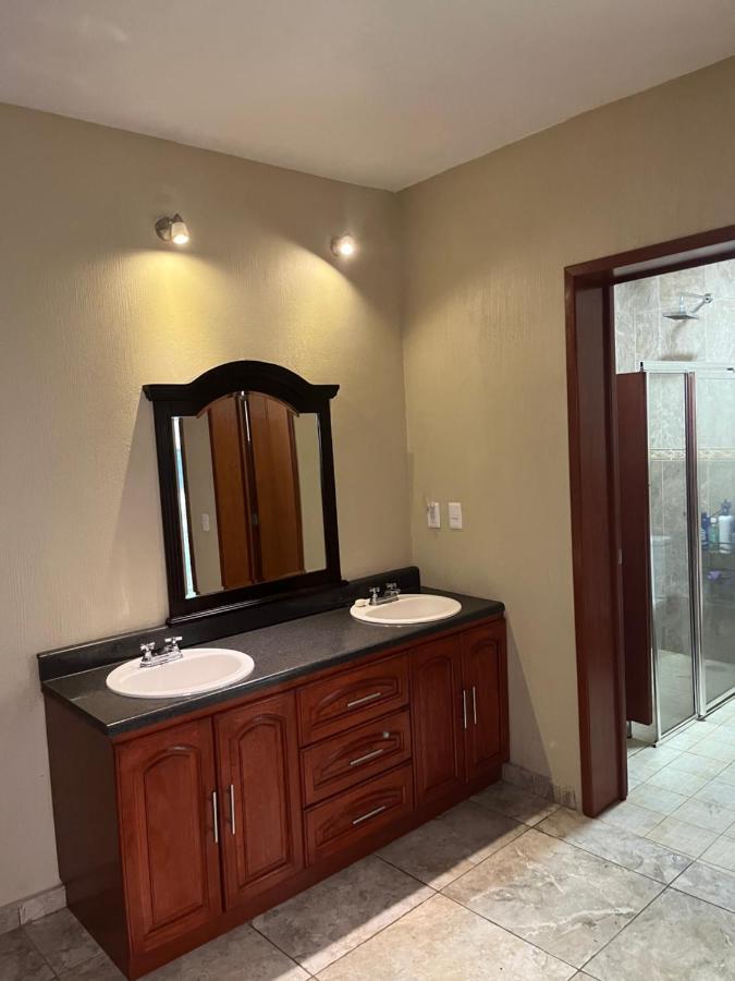 Hacienda Antigua Tlaquepaque 2Br 2Ba 300Mbps Int Villa Guadalajara Exterior photo